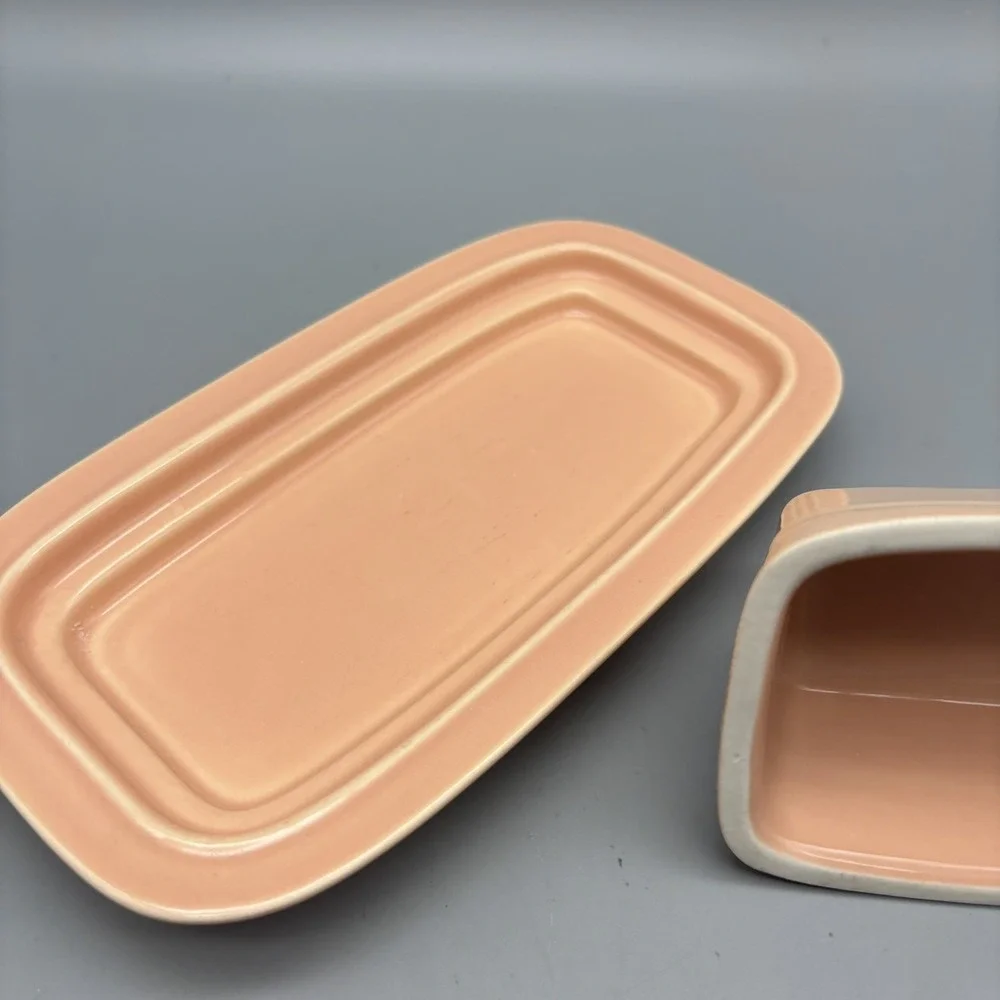 VINTAGE Fiesta, Fiestaware Apricot Covered Butter‎ Dish Unmarked